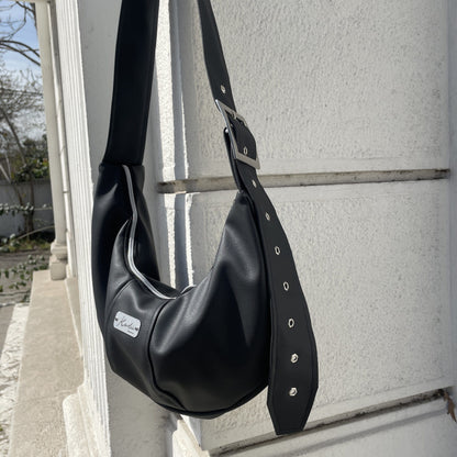 Croissant Bag Black